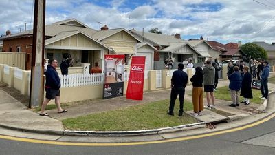 Interest rate decision: RBA raises official cash rate to 0.85 per cent amid soaring inflation — as it happened