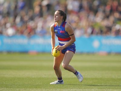 AFLW's Huntington leaves Bulldogs for GWS