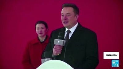 Musk threatens to walk away from Twitter deal over fake accounts