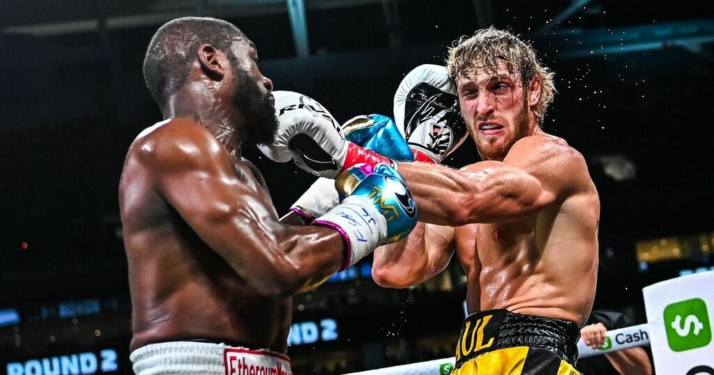 Logan Paul Sends Message To Floyd Mayweather On…