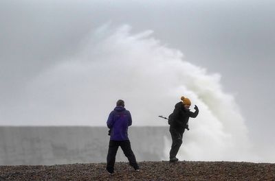 ‘Unseasonably strong winds’ expected in UK later this week