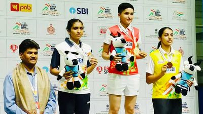 Shuttler Unnati Hooda beats Tasnim Mir in a thriller to win KIYG title