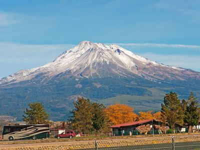 One dead and four badly injured during hike on California’s Mount Shasta