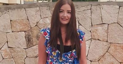 Devastation as young mum-to-be told she is dying at 20 weeks pregnant