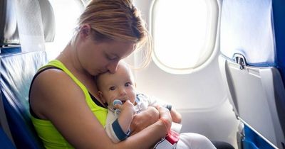 Mum divides opinion after passenger 'swears at her' for reclining seat on flight