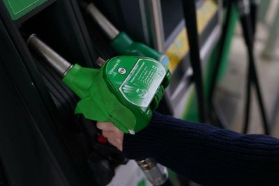 Fuel prices ‘will hit £2 per litre this summer’, motorists warned