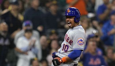 Mets’ Eduardo Escobar hits for cycle in win over the Padres