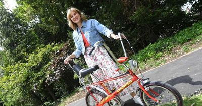 Antiques Roadshow's Fiona Bruce enjoys 'brilliant' Raleigh Chopper at Wollaton Hall