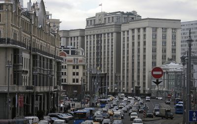 Russian parliament votes to tighten "foreign agents" law