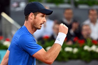 Murray wins Stuttgart opener as Kyrgios finds his feet - and shoes