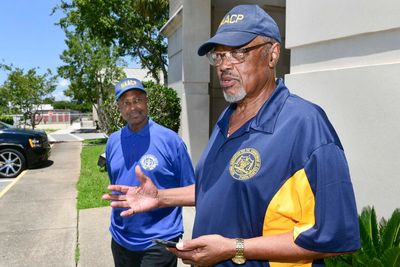 3 Fla. officers face manslaughter charge in stun gun death