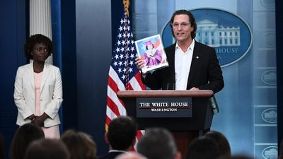 Matthew McConaughey recounts emotional stories from Uvalde victims from White House podium