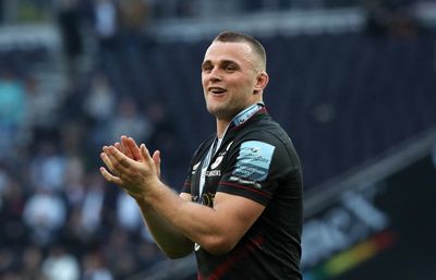 Saracens flanker Ben Earl crowned Premiership player of the season