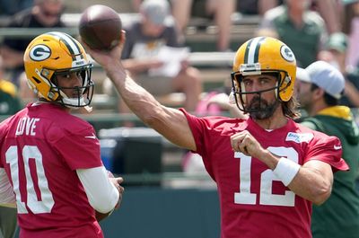 What a difference a year makes for Aaron Rodgers and the Packers