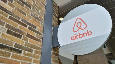 Airbnb sued by ACCC for allegedly misleading customers about accommodation prices