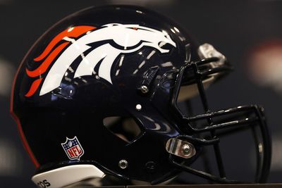 Broncos reach agreement with Walton-Penner family on $4.65 billion sale of team