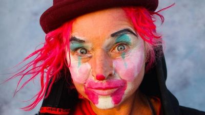 Clown who offended police during protest has disorderly conduct conviction thrown out