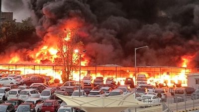 Delhi: Fire at Jamia Nagar parking site, dozens of vehicles burnt to ashes