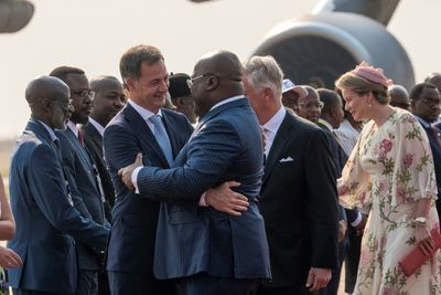 Belgian king decorates last Congolese WW2 vet