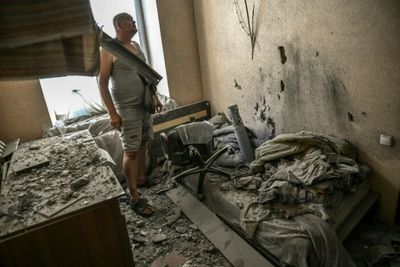 Russia hammers eastern Ukraine city as world seeks to lift grain siege