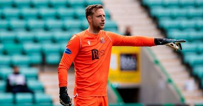 St Johnstone goalkeeper Elliott Parish signs new contract