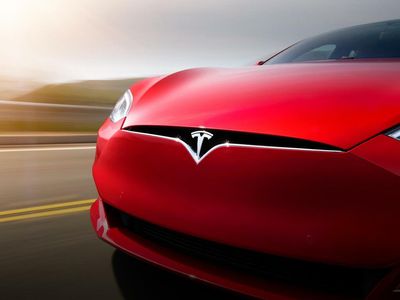 Is Tesla Warming To Radar Once Again?