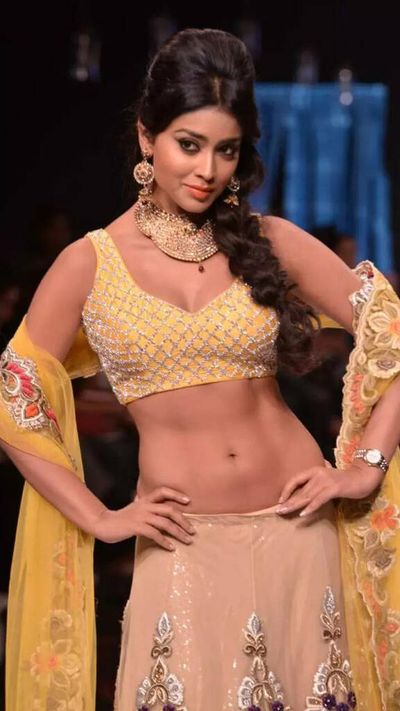 Shriya Saran set the internet on fire with fashion statements