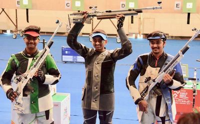 Srinjoy pips Abhinav for air rifle gold