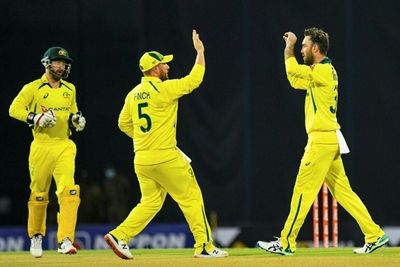 Australia need 125 to win T20I after Sri Lanka batting collapse