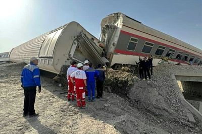 Twenty-one killed in train derailment in central Iran