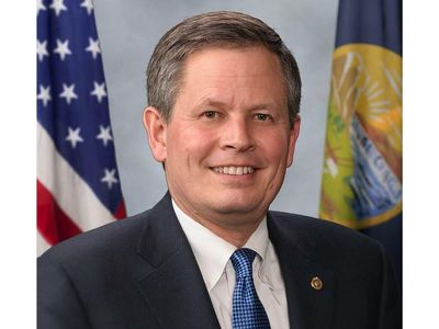 GOP Sen. Daines Wants Cannabis Banking Approved: Releases Ad With CEO Of Montana Bankers Association