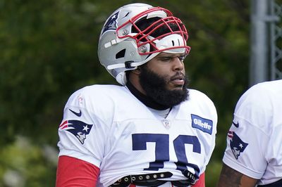 Isaiah Wynn brushes off Patriots experimenting with him at right tackle