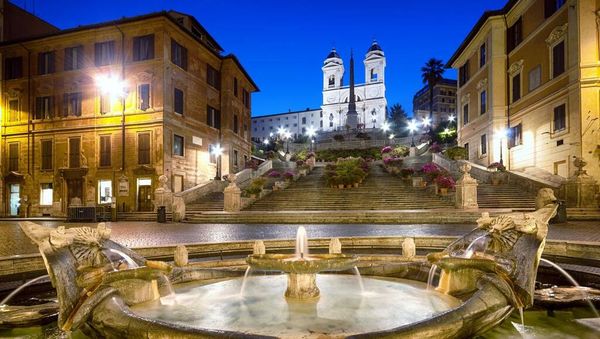 American tourist banned for life from Rome’s Spanish Steps after causing €25,000 in damages with e-scooter