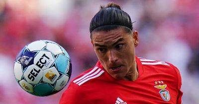 Darwin Nunez transfer update as Liverpool edge towards £85m deal for Benfica striker