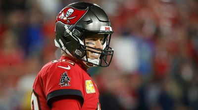 Tom Brady, Teammates Dye Hair for Children’s Charity Event