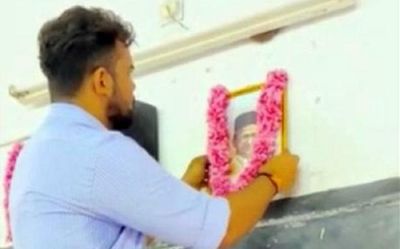 University College removes portraits of Veer Savarkar, Bharat Mata put up without permission in classroom