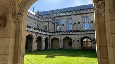 Melbourne University to 'dramatically' reduce reliance on casual contracts after underpayment scandal