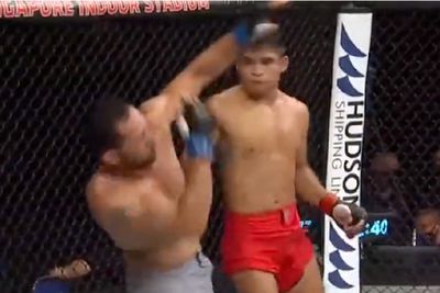 Road to UFC video: Jeka Saragih floors Pawan Maan with nasty spinning backfist