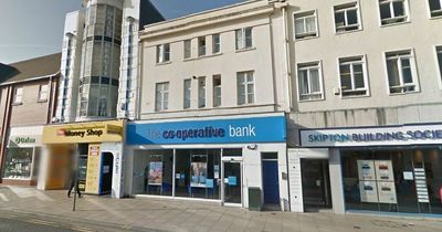 Old bank building to get new life as burger restaurant