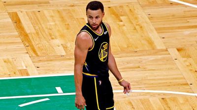 Warriors’ Finals Dreams Depend on Stephen Curry’s Foot