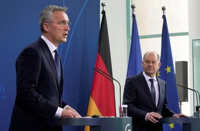 Scholz reaffirms German resolve in Stoltenberg call - spokesperson