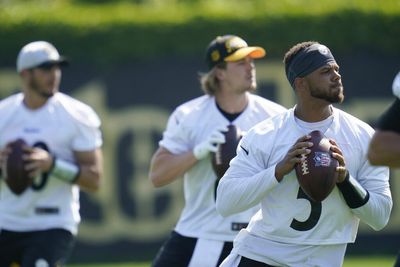 Steelers QB Kenny Pickett not looking to be mentored by Mitch Trubisky