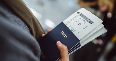 UK holidaymakers risk EU travel block amid airport passport queue chaos