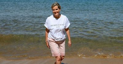 Sophie Wessex lends her support to Deborah James by wearing poignant tribute