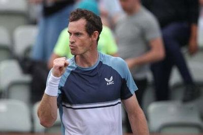 Andy Murray battles past Alexander Bublik to set up Stuttgart quarter-final against Stefanos Tsitsipas