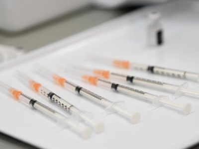 Aust at halfway mark for fourth COVID shot