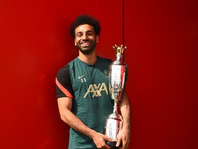 Mohamed Salah beats Kevin De Bruyne to win PFA Players’ Player of the Year award