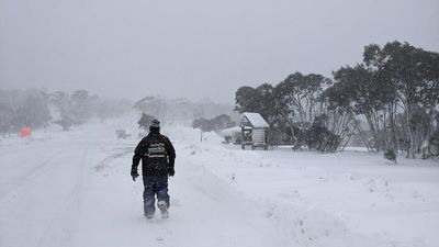 Insurance costs could rise by more than 1,000 per cent for Victorian alpine businesses