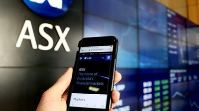 ASX dips below 7,000 points for first time in June, after Wall Street sell-off