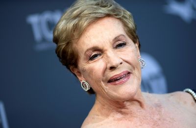 Julie Andrews 'gobsmacked' by Hollywood award, six decades after 'Mary Poppins'